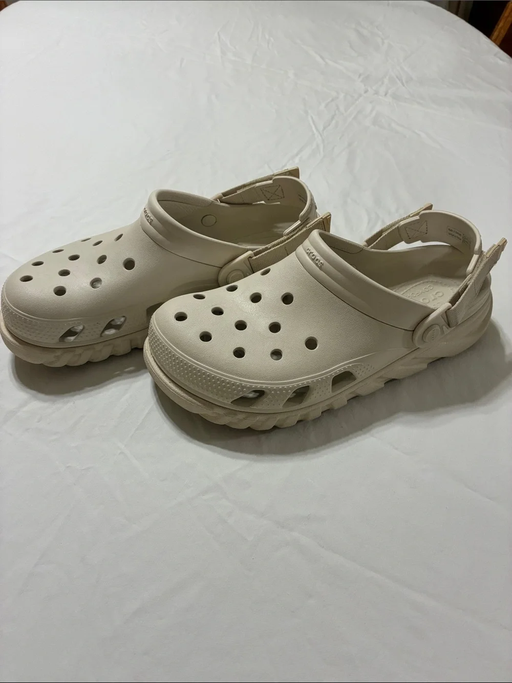 Unisex Crocs Duet Max II Clogs (Tan)